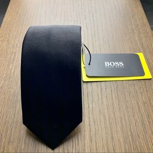 Black silk tie (skinny)